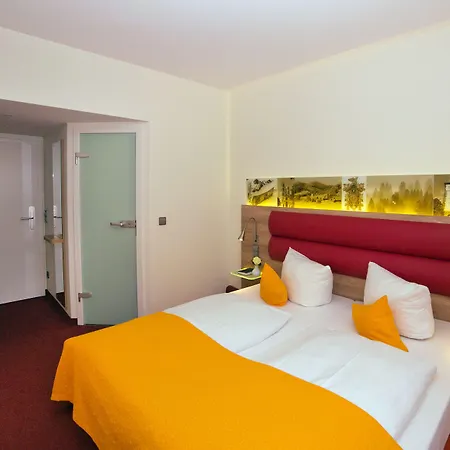 Stadthotel Kolping & Otel 3*