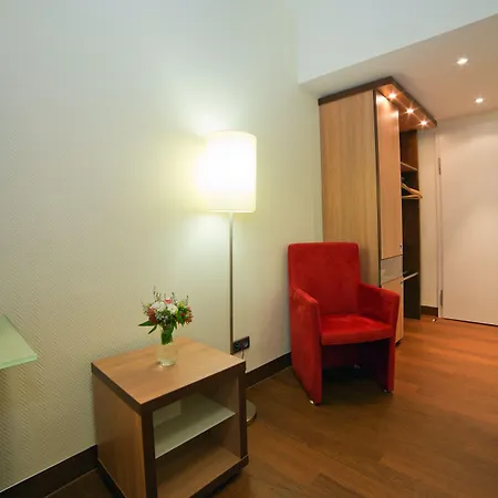 Szálloda Stadthotel Kolping & 3*