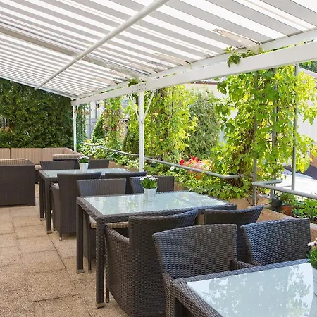 Stadthotel Kolping &