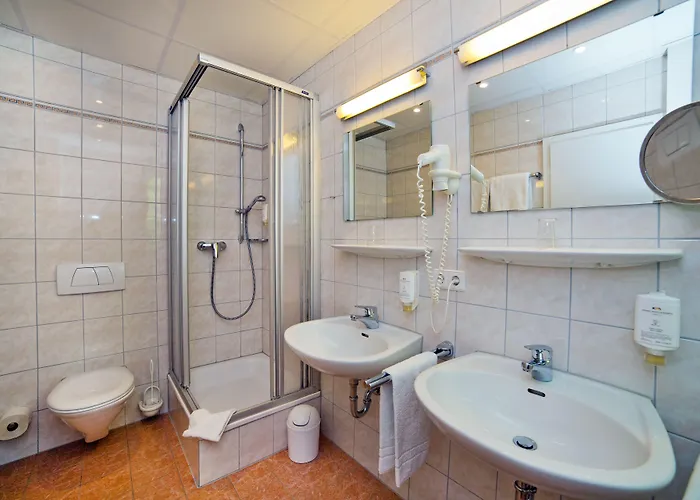 Stadthotel Kolping & Hotel 3*